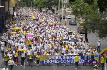 Simpatizantes del expresidente Álvaro Uribe