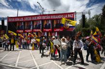 Daniel Noboa envió a la Corte Constitucional una propuesta de referéndum que incluye una pregunta orientada a permitir el juicio político a los jueces de la Corte Constituciona