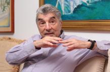 GUILLERMO AROSEMENA.. (15044344)
