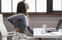 Dolor de espalda y cuello: Soluciones posturales para el día y la noche