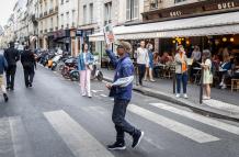 Mundo, Francia, El último vendedor ambulante de periódicos de París