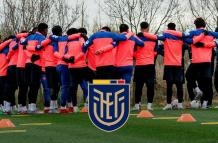 Una oración de la Tri antes del último entrenamiento para enfrentar a Paraguay.