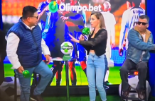 periodistas pelean