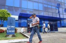 Clientes saliendo de CNEL