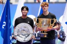 Jannik Sinner y Learner Tien en Beijing