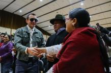 DANIEL NOBOA EN COMUNIDAD INDIGENA