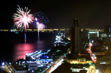El feriado de octubre de 2025 se da por la Independencia de Guayaquil.