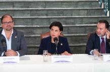 El ministro del Interior, John Reimberg, dijo que la postura de Pabel Muñoz pretende defender a los manifestantes que amenazaron con tomarse Quito.