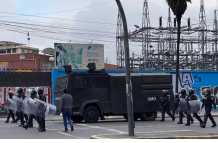 La fuerza pública avanzó hacia la Universidad Central, el 15 de octubre del 2025.