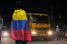 Maquinaria del Ministerio de Transporte despeja la vía Loja–Cuenca en Saraguro tras paro nacional.