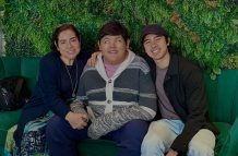 Ren Kai lamenta la muerte de su hermano menor