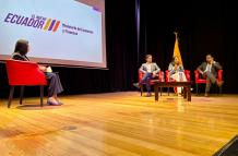El conversatorio "Panorama Económico 2025" se dio en la Universidad San Francisco de Quito (USFQ),