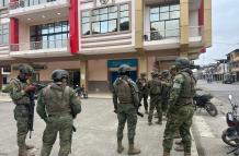 militares en Salitre