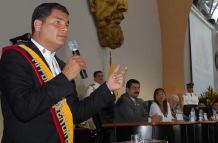 Un grupo de 23 juristas, entre ellos el exministro José de La Gasca, planteó redactar una nueva Constitución que no sea al gusto de los políticos y del gobierno de turno.