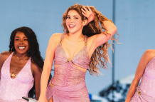 Shakira hizo un recorrido por los temas que la catapultaron a la fama mundial.