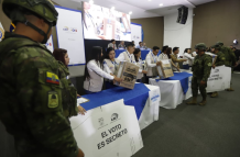 El CNE última detalles para la jornada electoral.