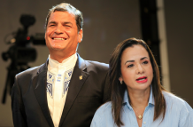Rafael Correa vs Marcela Aguiñaga
