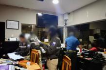 Un ciudadano serbio y tres ecuatorianos fueron condenados a diez años de prisión por el lavado de más de 11 millones de dólares.