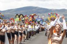 Desfile de la confraternidad en Quito