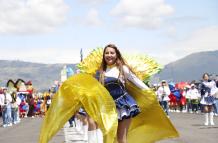 desfile de la confraternidad en Quito