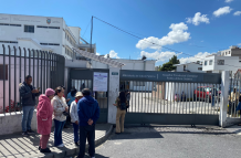 En el Hospital Pablo Arturo Suárez, en la calle Ludeña, norte de Quito.