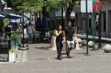 visitantes en calle Panamá