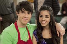 Shane Harper y Samantha Boscarino