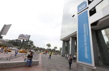 Fachada de la entidad recaudadora, en su sede de Guayaquil.