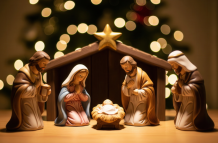 Decoración navideña y espíritu de fe durante los nueve días de la Novena de Navidad.