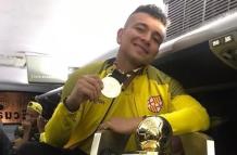 Mario Pineida inmortal y su verdad eterna: Para una madre nunca hay un hijo malo hoy.