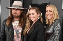 Billy Ray Cyrus junto a su exposa y madre de Miley, Tisha Cyrus.