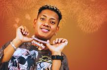 Jombriel tiene 22 años.