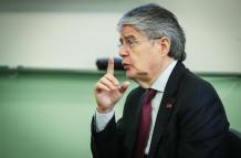 Guillermo Lasso negó en redes sociales un supuesto pacto con el correísmo tras declaraciones políticas.