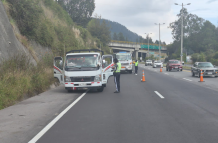 La AMT compartió fotografías de sus operativos, se recordó la restricción para la circulación de transporte pesado, de 06:00 a 10:00, en la Simón Bolívar y Ruta Viva.