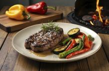 comida-deliciosa-en-la-mesa