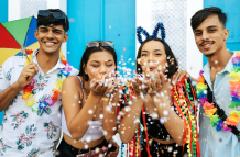 Actividades y desfiles de Carnaval 2026 atraen a turistas nacionales e internacionales.