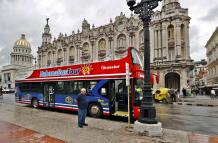 conductor de un bus turístico