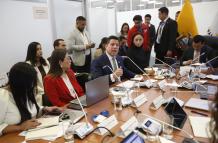 El presidente de la Comisión de Fiscalización, Ferdinan Álvarez (a) Tilín, fue criticado por el correísmo al convocar al Superintendente de Compañías, en lugar de tratar temas prioritarios.