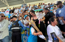 Gabriela Rivadeneira lidera la convención de la Revolución Ciudadana en Manta