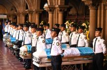 honras fúnebres por los nueve agentes asesinados en Guatemala