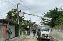 Miembros de las Fuerzas Armadas ejecutaron operaciones de seguridad en distintos puntos de Manabí.