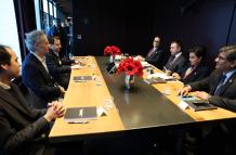 Daniel Noboa mantuvo una reunión en el marco del Foro Económico Mundial en Davos con Alex Karp, SEO de Palantir.