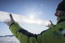 muestra de hielo del Monte Elbrús, en Rusia