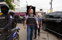 El ministro del Interior, John Reimberg, volvió a increpar a un funcionario judicial