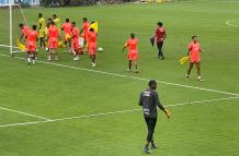 Farías arma su primer once en Barcelona SC para la Noche Amarilla.