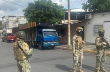 La organización Human Rights Watch señala que países de América Latina, como Ecuador, aplican políticas similares a las de Trump en sus territorios.