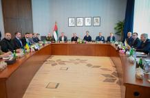 negociadores de Ucrania, Rusia y EE.UU.