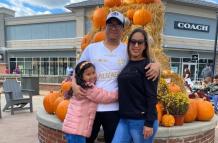 Hincha ecuatoriano, Juan Carlos Mendoza, junto a su familia apoyarán a la selección.