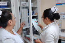 En el Hospital Pablo Arturo Suárez y en otros de Pichincha, el abastecimiento de medicinas llega al 30 % según el Colegio Médico de Pichincha.