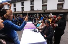 rueda de prensa gestores en contra de la reforma al COOTAD